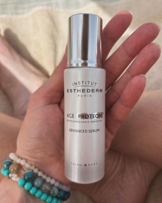 “Elixír” AGE PROTEOM- pre správne fungovanie proteínov (proteomu) v pleti, vynikajúca kombinácia s pleťovými opaľovacími...